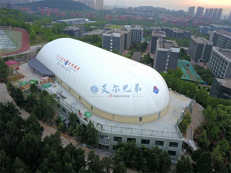 打造適合運(yùn)動的氣膜體育館，構(gòu)建城市新特色